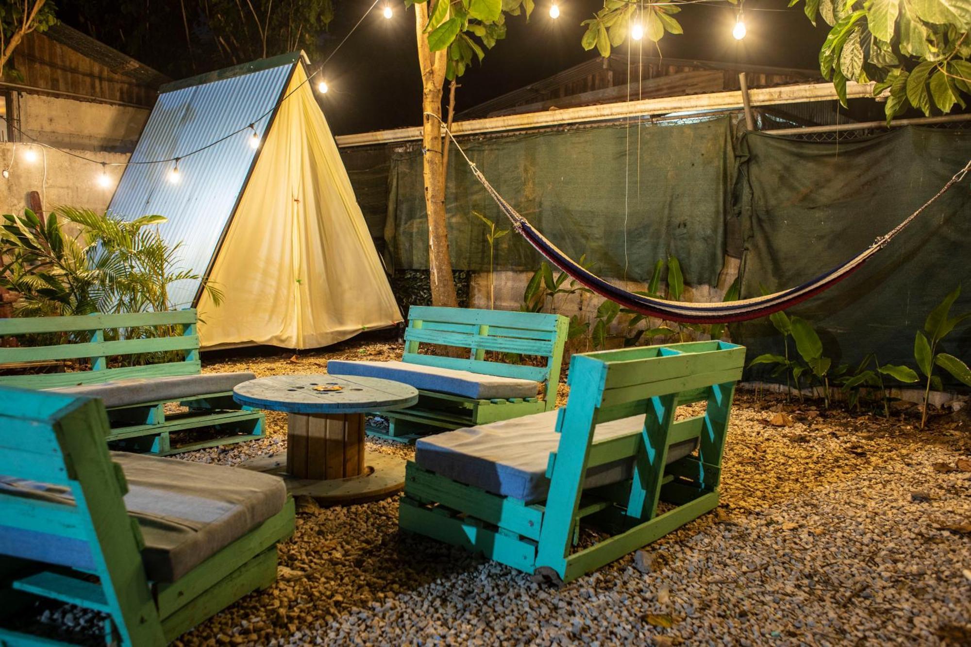 Argdivan Beach Hostel Sámara Esterno foto